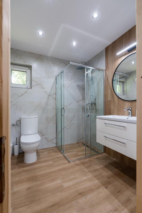 Roztoczanska Ostoja Appartement Adamow  Buitenkant foto